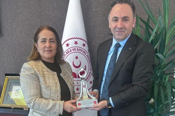 Ziyaret; Aile ve Sosyal Hizmetler Bakanlığı