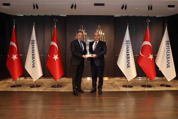 Halk Bank Genel Müdürü Sayın Osman ARSLAN’a makamında ziyaret