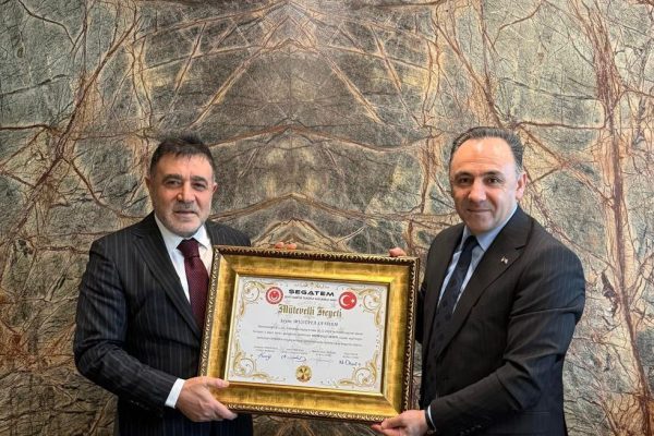 Vakıfbank Yönetim Kurulu Başkanı ve Vakfımız Mütevelli Heyeti Üyesi Sayın Mustafa Saydam’a ziyaret