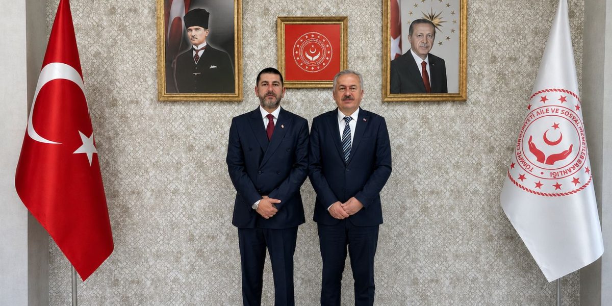 Kastamonu Aile ve Sosyal Hizmetler İl Müdürü Sayın Harun Köksalan’a ziyaret.