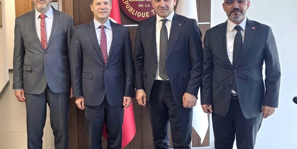 A courtesy visit to Mr. Sinan KUZUM, Head of the Department for Citizens Abroad Strategy, Data, and Principles, at his officeزيارة لرئيس إدارة المواطنين في الخارج السيد سنان كوزوم في مكتبه